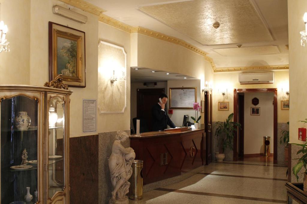 Hotel Genio 4*